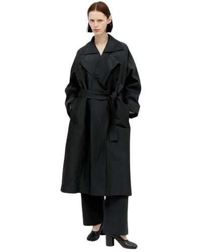 Issey Miyake Coats > belted coats - Noir