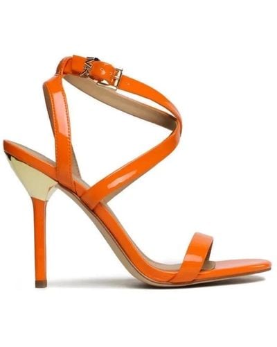 Michael Kors Stilvolle sandale für sommeroutfits - Orange