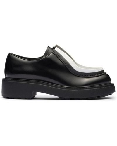 Prada Laced Shoes - Black
