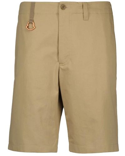 Moncler Shorts > casual shorts - Neutre