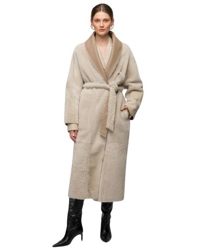 V S P Coats > belted coats - Neutre