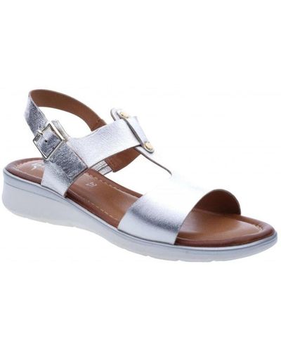 Ara Flat Sandals - Brown