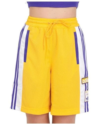 adidas Originals Casual shorts - Gelb