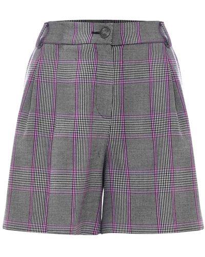 Kocca Shorts con patrón óptico a rayas - Gris