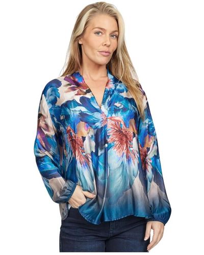 2-Biz Blusa de manga abullonada y flores azules