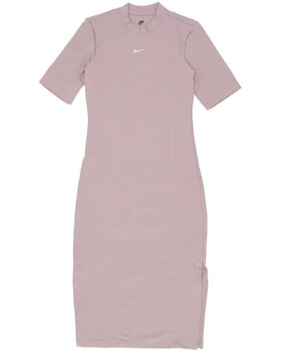Nike Essential midi kleid in diffused taupe/weiß - Pink