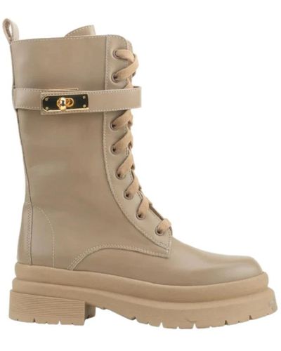 Stokton Lace-Up Boots - Natural
