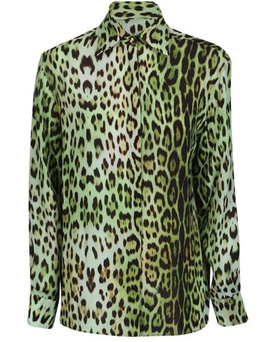 Roberto Cavalli Decorates this long-sleeved shirt with an all-over leopard print. to enhance the bold look - Verde