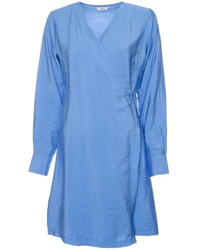 Envii Wickelkleid mit v-ausschnitt und bindedetail - Blau