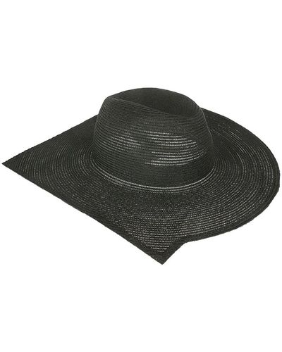 Yohji Yamamoto Cappello nero con lato appuntito e visiera rotonda