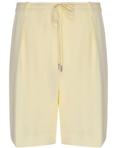 Calvin Klein Gelbe twill-shorts mit falten-detail - Natur