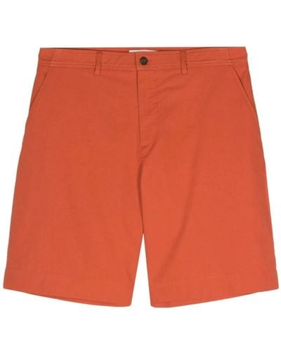 Maison Kitsuné Stylische shorts für den sommer - Orange