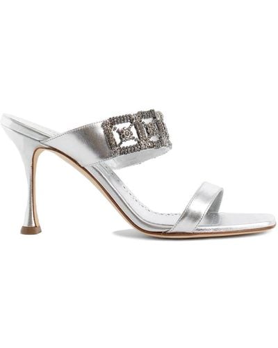 Manolo Blahnik Silberne sandalen mit knöchelriemen und kristallverzierung olo blahnik - Weiß