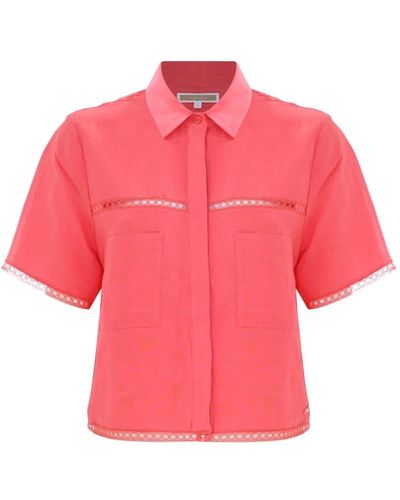 Kocca Camisa con tapeta de botones oculta e inserciones decorativas - Rosa