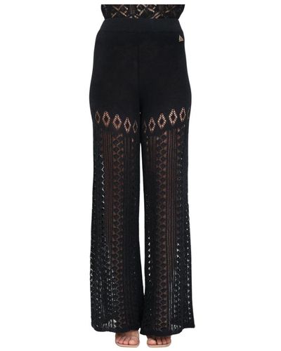 Akep Pantalones negros con textura perforada