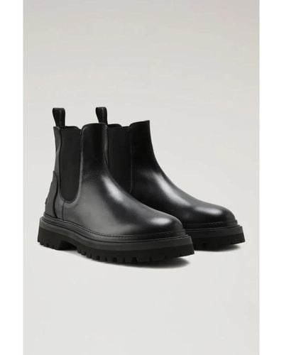Woolrich Chelsea Boots In Calfskin - Black