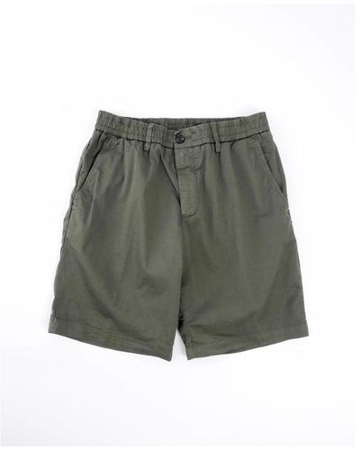 White Sand Casual Shorts - Green