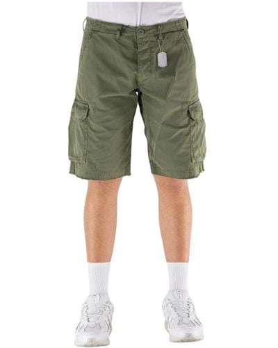 chesapeake's Casual Shorts - Green