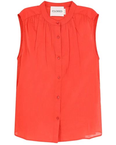 Closed Sleeveless Tops - Red