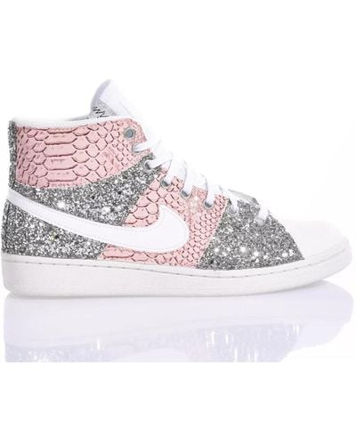 Nike Handgefertigte silber weiße rosa sneakers - Mehrfarbig