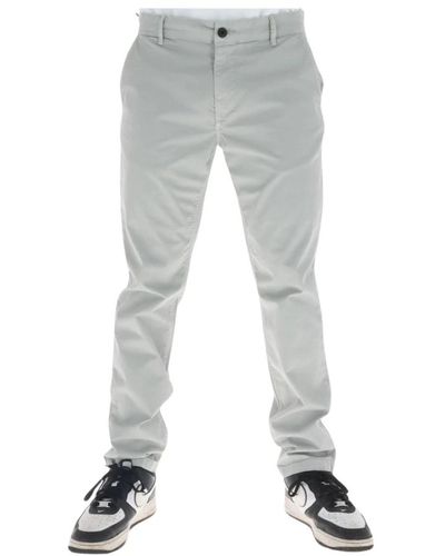 Lyle & Scott Trousers > chinos - Gris