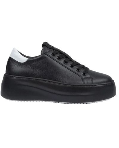 Vic Matié Sneakers in pelle nera con profili bianchi e platform da 6cm - Nero