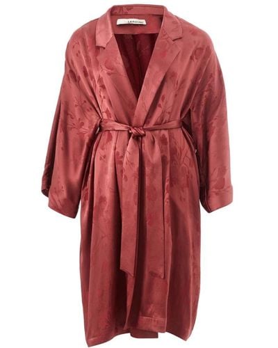 Lardini Roter allover bedruckter robe trenchcoat