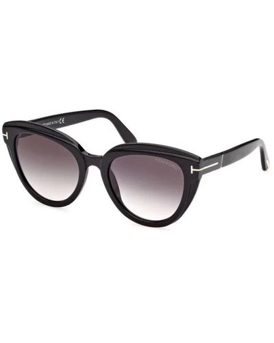 Tom Ford Schwarze sonnenbrille hebt deinen stil hervor