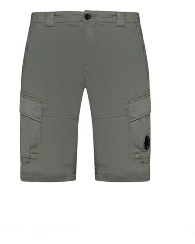 C.P. Company Stretch sateen cargo shorts in grün - Grau