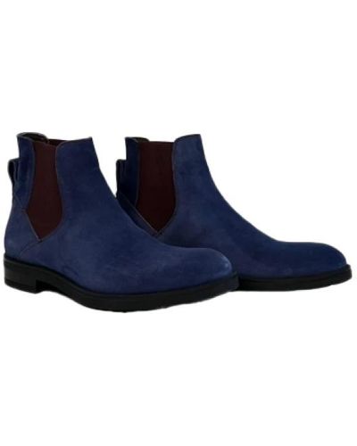 Vicomte A. Shoes > boots > chelsea boots - Bleu