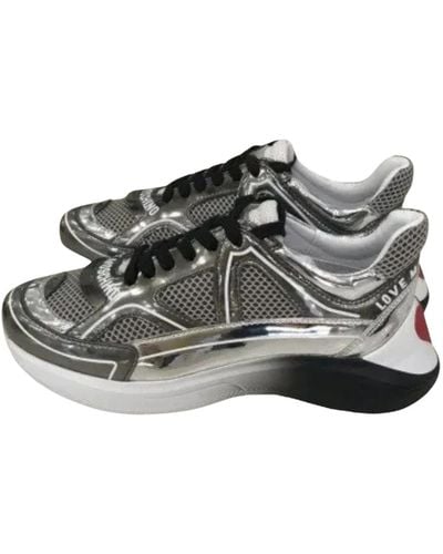 Love Moschino Sneakers mit spiegeleffekt - Grau