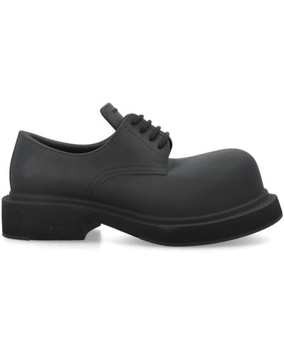 Balenciaga Laced Shoes - Black