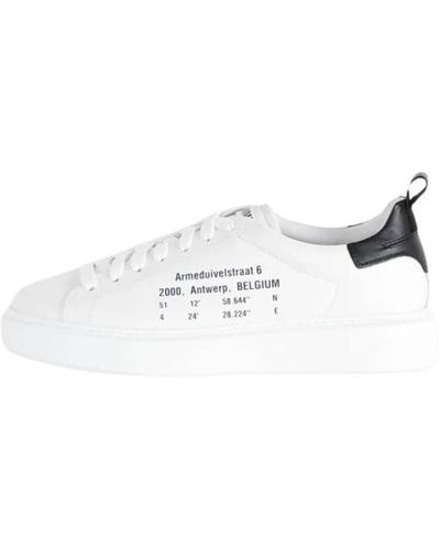 Les Hommes Shoes > sneakers - Blanc
