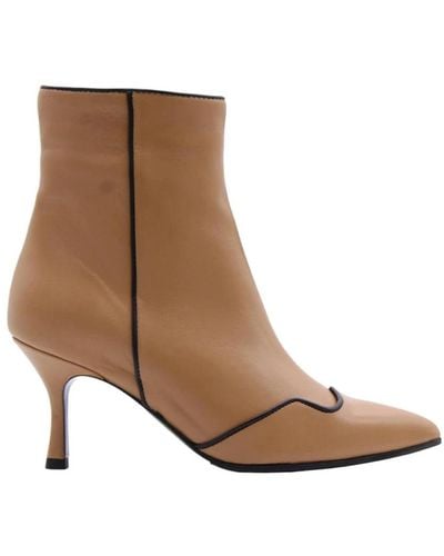 FRU.IT Shoes > boots > heeled boots - Marron