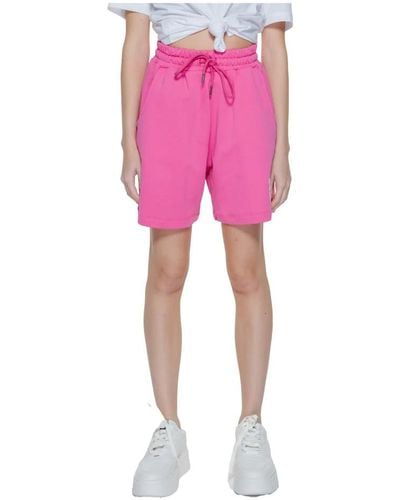 Pharmacy Industry Casual Shorts - Pink