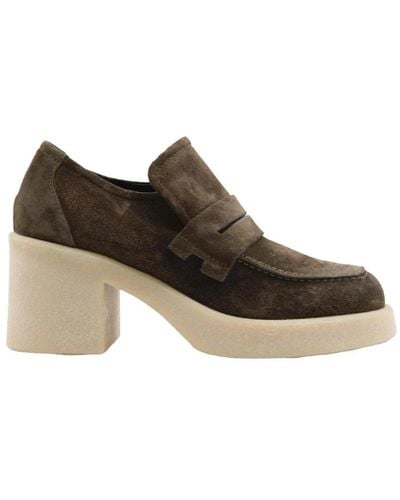 Janet & Janet Court Shoes - Brown