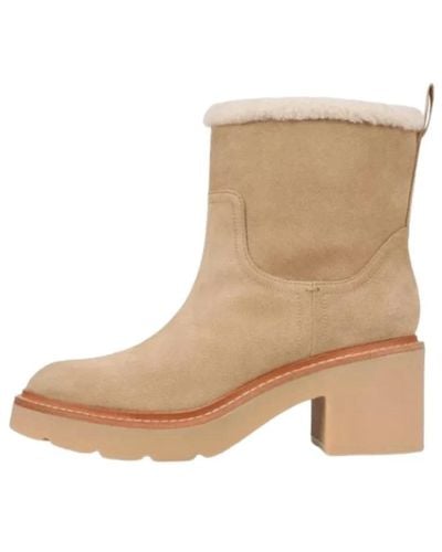 Vince Heeled Boots - Natural