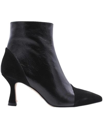 CTWLK Heeled Boots - Black