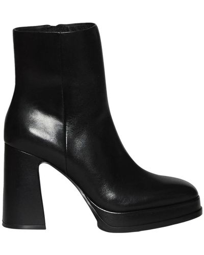 Ash Heeled Boots - Black