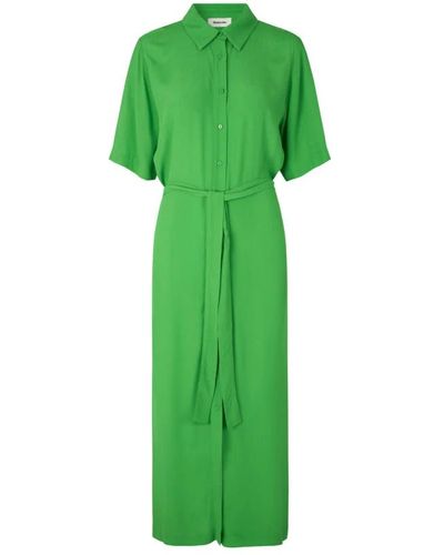 Modström Grünes midi-hemd kleid cashmd