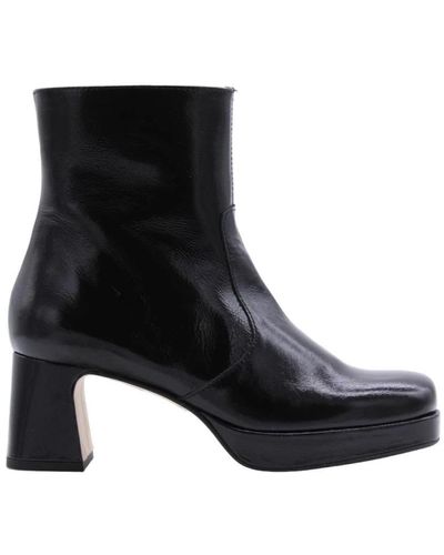 CTWLK Heeled Boots - Black