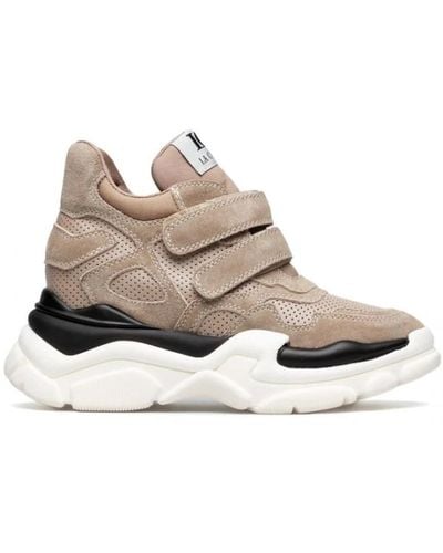 La carrie deals scarpe