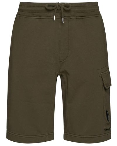 C.P. Company Oliven grüne cargo shorts linse detail