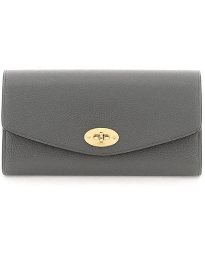 Mulberry Red - Gris