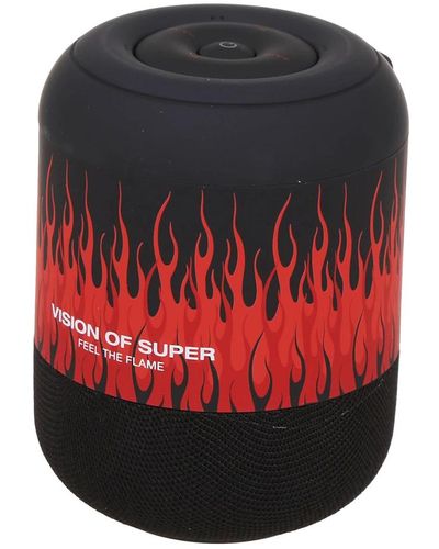 Vision Of Super Schwarzer lautsprecher mit roten flammen und weißem logo