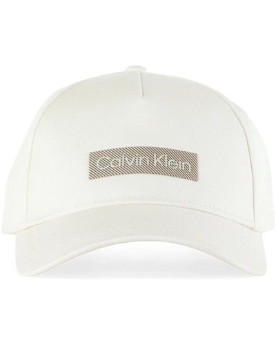 Calvin Klein Cappello in cotone con logo - Bianco
