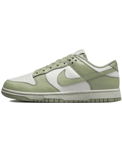 Nike Trainers - Green