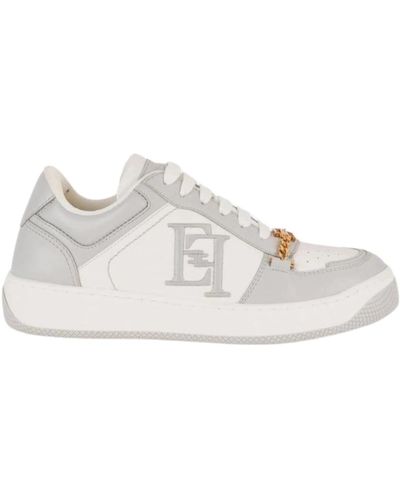 Elisabetta Franchi Zapatos planos grises con logo y cadena - Blanco