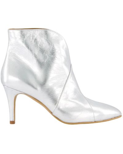 Toral Heeled Boots - White