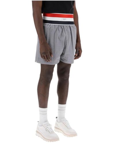 Thom Browne Rote nylon bermuda shorts mit elastischem bund - Grau